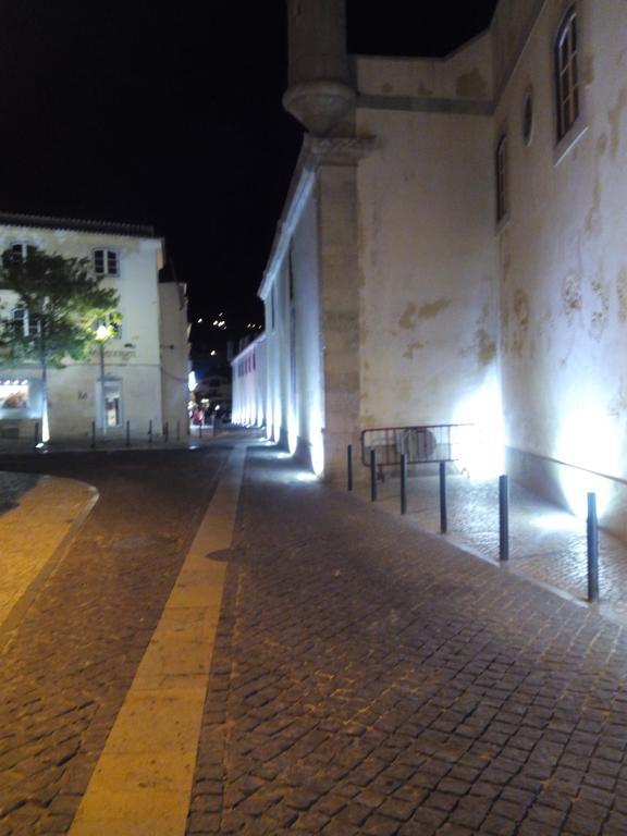 Sesimbra Flat Daire Oda fotoğraf
